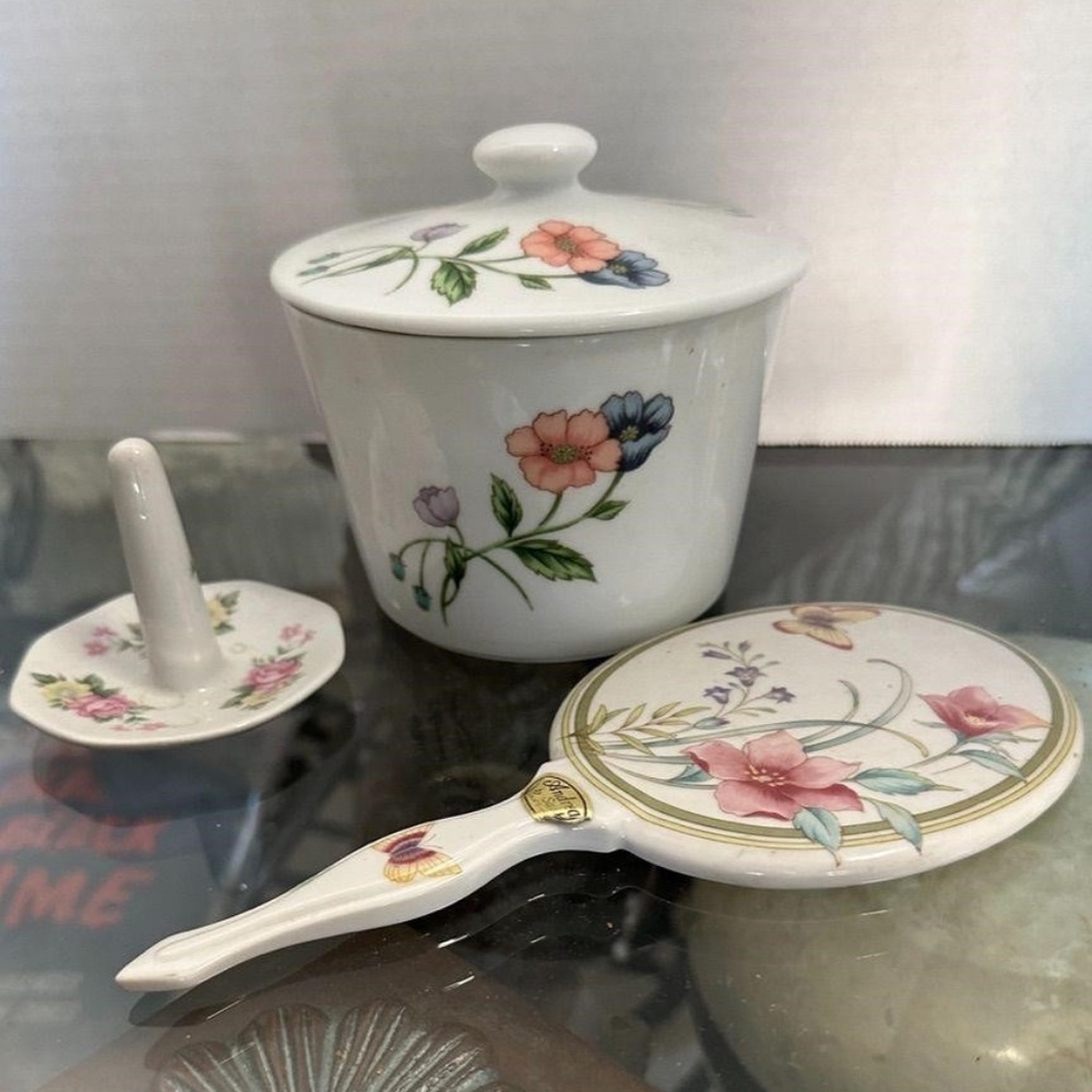 Set of 3 Porcelain Powder Dish & Lid-Ring Holder Hand Mirror in Floral Design.